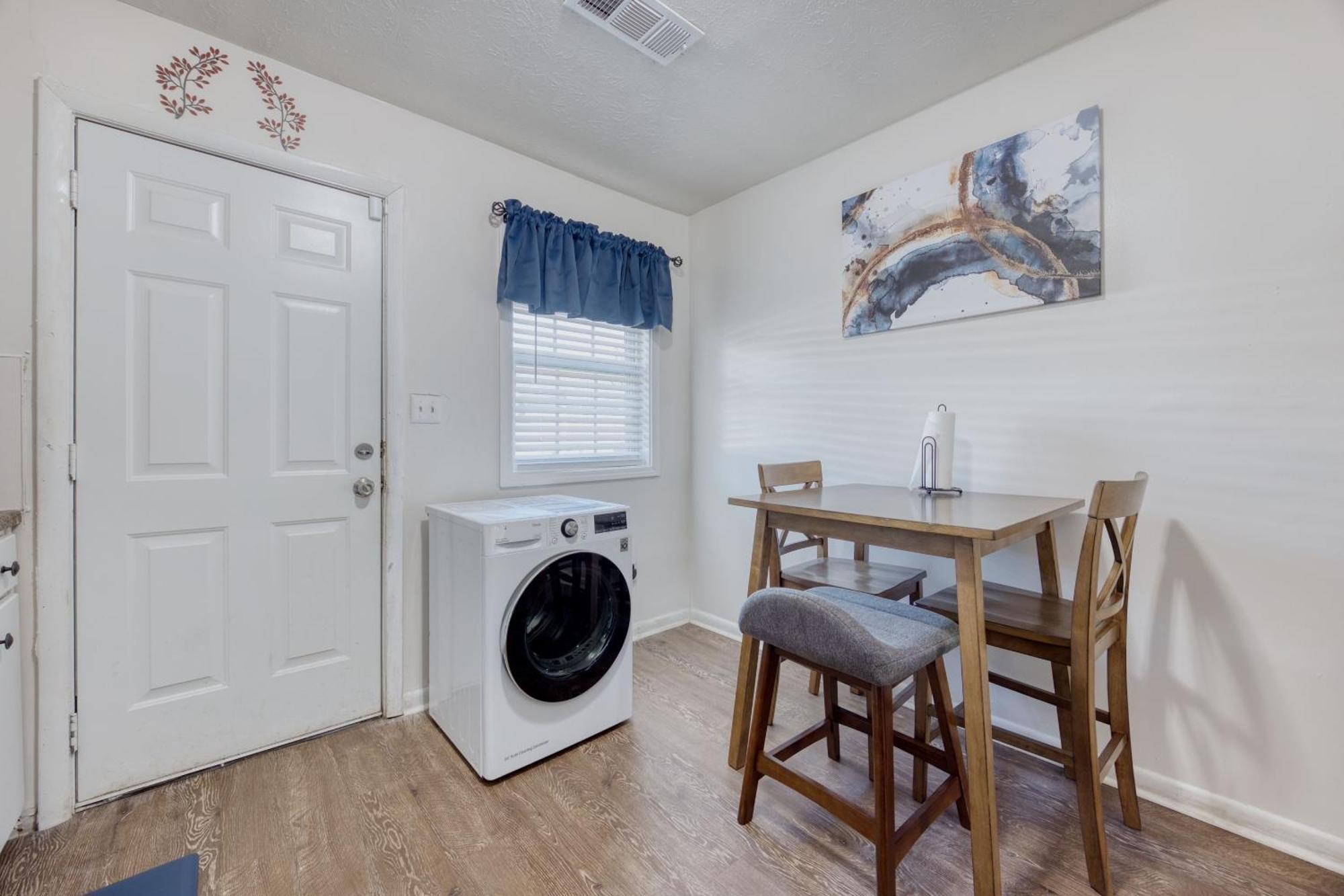 Southern Charm Apartment *